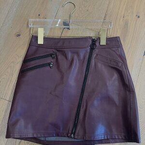 Express burgundy faux leather zip front skirt
